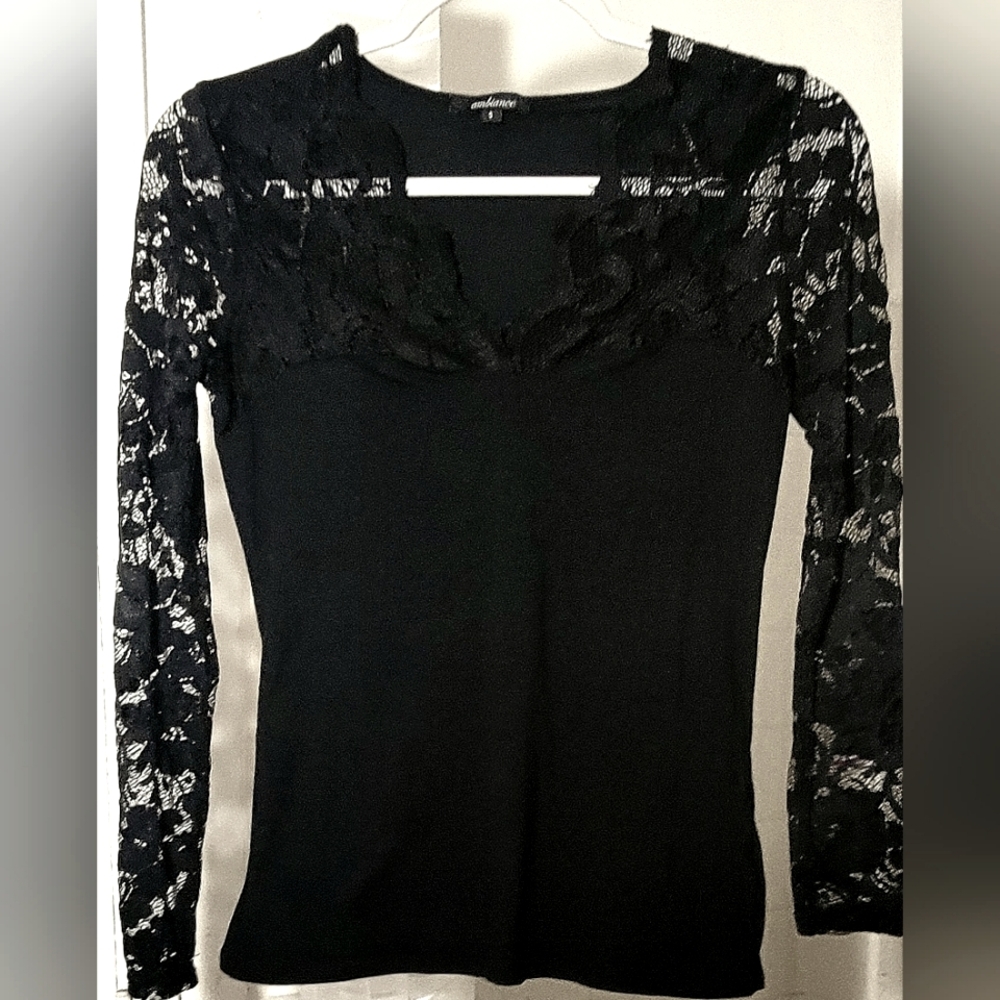 Womens Juniors Black Lace Top Size S